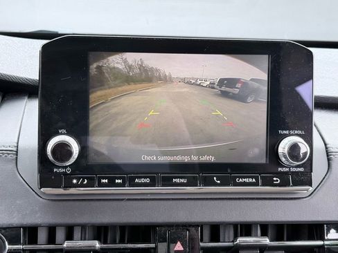 Used 2022 Mitsubishi Outlander ES image 17