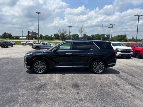 Used 2024 Hyundai Palisade Calligraphy AWD/4WD image 2