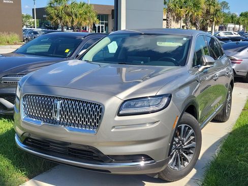Used 2023 Lincoln Nautilus Reserve FWD image 5