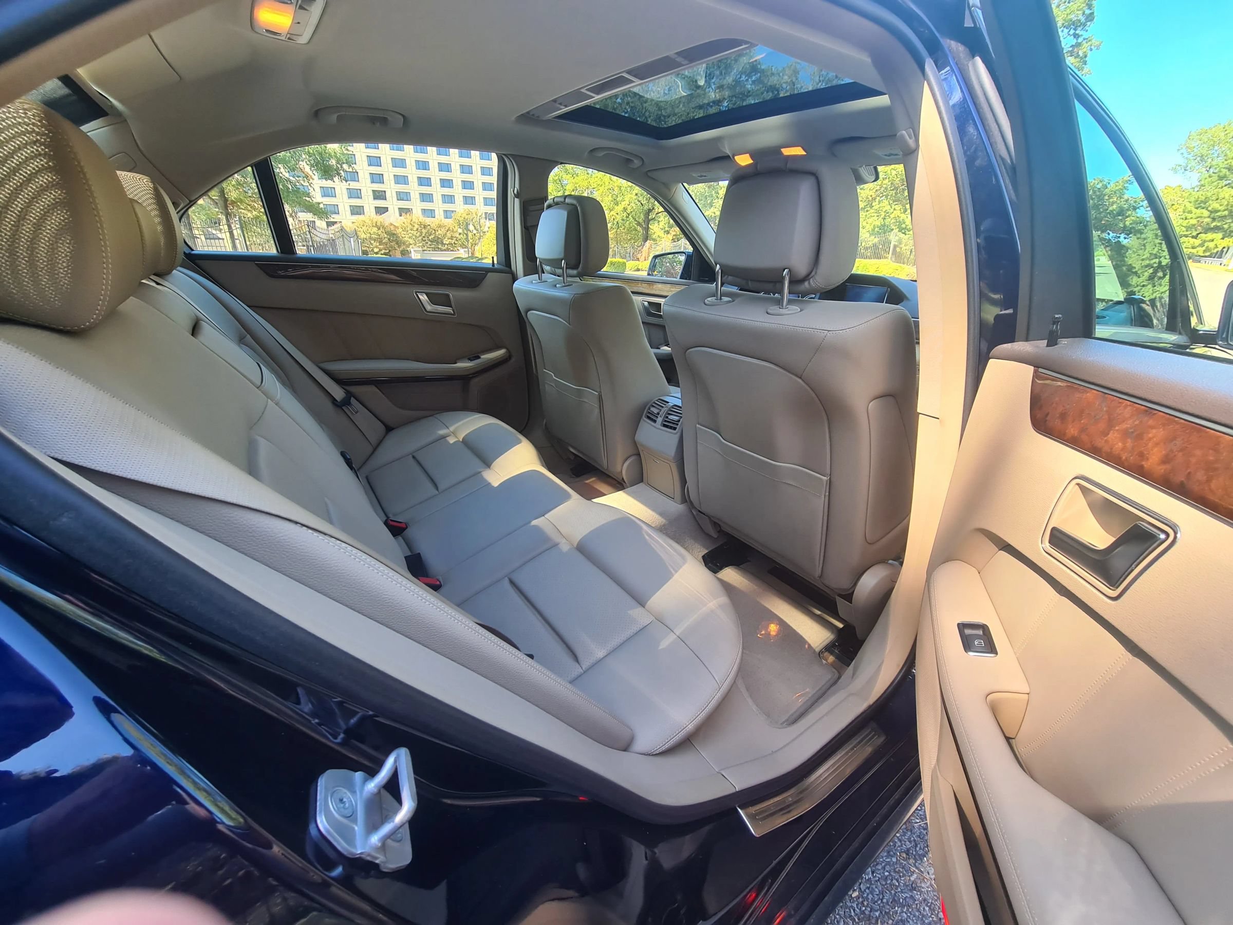 Used 2013 Mercedes-Benz E 350 Sedan image 15
