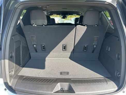 New 2025 Chevrolet Tahoe LS image 12