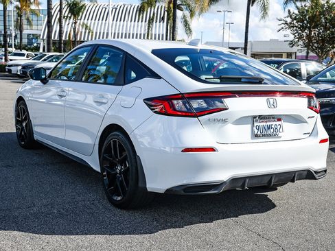 Used 2025 Honda Civic Sport image 4