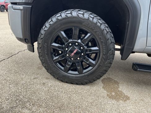 Used 2025 GMC Sierra 2500 AT4 w/ AT4 Premium Plus Package image 29