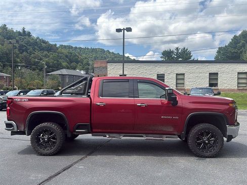 Used 2020 Chevrolet Silverado 2500 LTZ w/ LTZ Premium Package AWD/4WD image 4