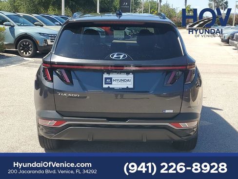 Certified 2023 Hyundai Tucson SEL w/ Convenience Package FWD image 8