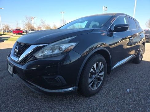 Used 2015 Nissan Murano S image 3