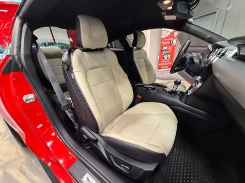 Used 2015 Ford Mustang GT Premium w/ Equipment Group 401A RWD image 4