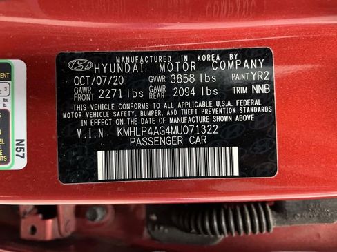 Used 2021 Hyundai Elantra Limited image 37