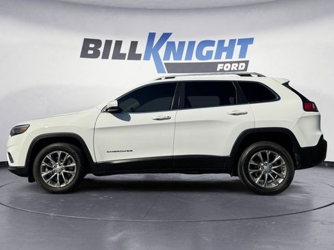 Used 2021 Jeep Cherokee Latitude Plus image 2