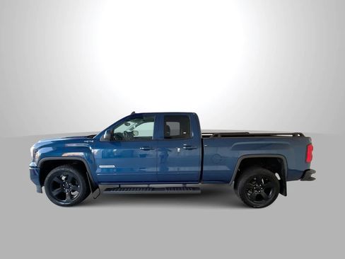 Used 2018 GMC Sierra 1500 SLE w/ Elevation Edition AWD/4WD image 5
