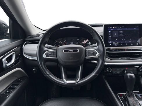 Used 2022 Jeep Compass Limited image 18