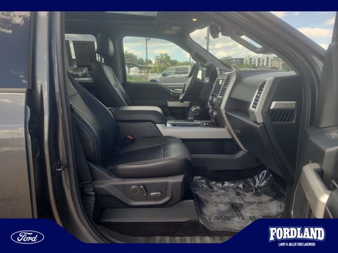 Used 2016 Ford F150 Lariat w/ Equipment Group 502A Luxury AWD/4WD image 19