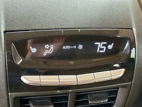 Used 2017 Cadillac XT5 Platinum w/ Driver Assist Package AWD/4WD image 21