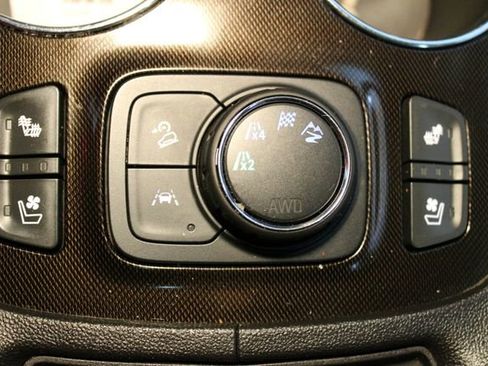 Used 2022 GMC Acadia AT4 w/ GMC Pro Grade Package AWD/4WD image 27
