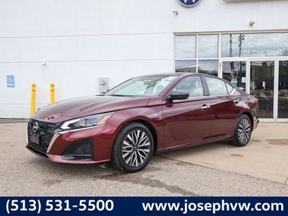 Used 2024 Nissan Altima 2.5 SV