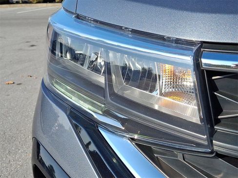 Used 2022 Volkswagen Taos SE image 12