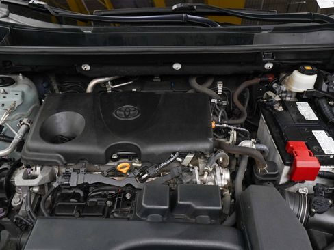 Used 2022 Toyota RAV4 XLE AWD/4WD image 28