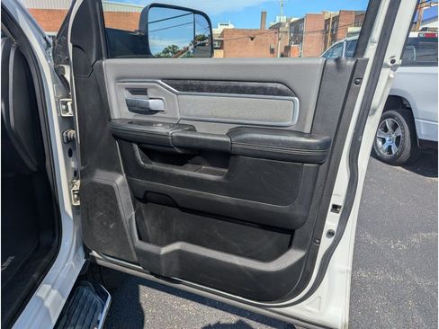 Used 2020 RAM 2500 Big Horn AWD/4WD image 15
