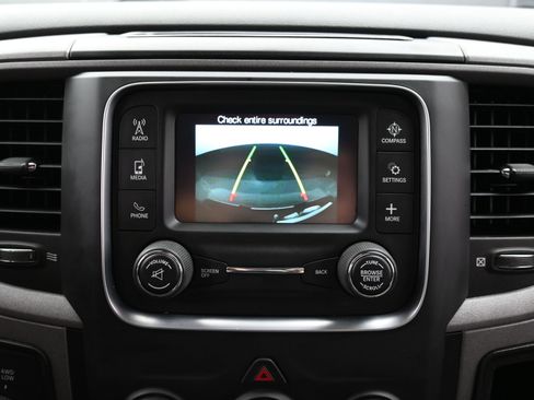 Used 2018 RAM 2500 Tradesman w/ Chrome Appearance Group image 29