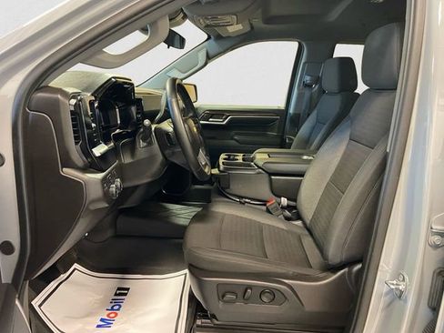 Used 2024 Chevrolet Silverado 1500 LT image 10