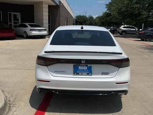 Used 2024 Honda Accord Sport image 4