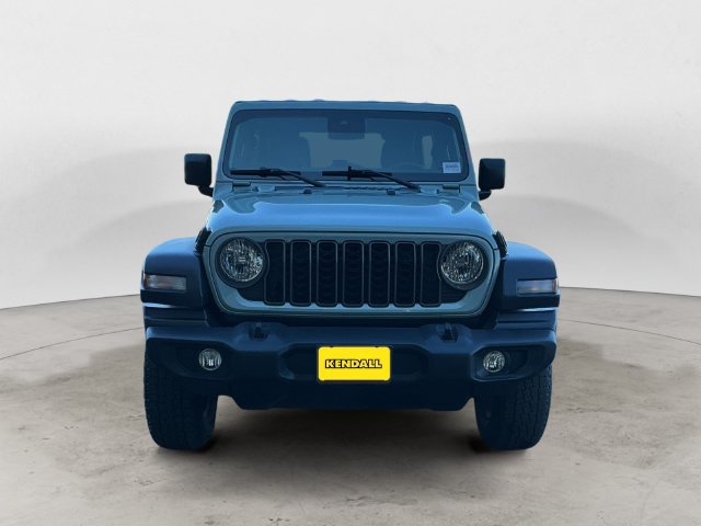 Used 2024 Jeep Wrangler Unlimited Sport AWD/4WD image 2
