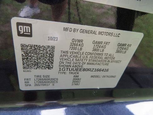 Used 2024 GMC Sierra 1500 AT4 w/ Technology Package AWD/4WD image 32