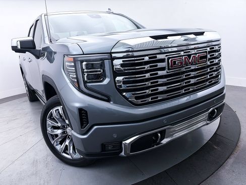 Used 2024 GMC Sierra 1500 Denali w/ Denali Reserve Package AWD/4WD image 23