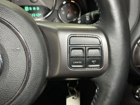 Used 2018 Jeep Wrangler Unlimited Sahara AWD/4WD image 25