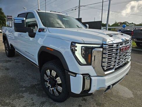 New 2026 GMC Sierra 2500 Denali w/ Denali Reserve Package image 8
