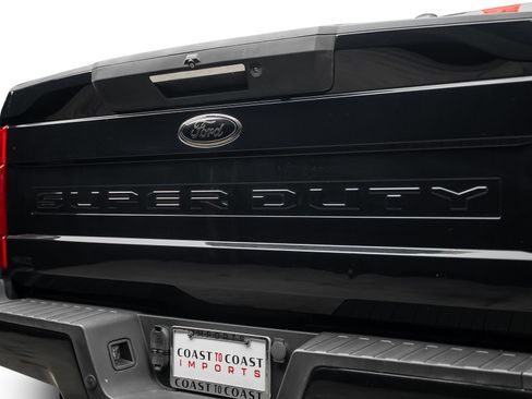 Used 2022 Ford F250 Lariat w/ Black Appearance Package AWD/4WD image 16