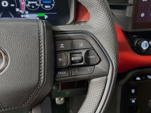 Used 2025 Toyota Sequoia TRD Pro AWD/4WD image 19