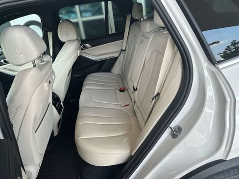Used 2022 BMW X5 sDrive40i w/ Parking Assistance Package RWD image 24