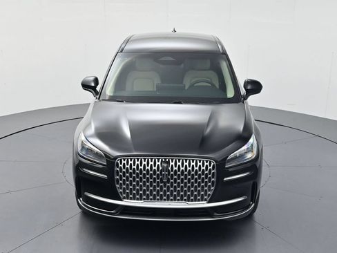 Used 2025 Lincoln Corsair AWD image 37