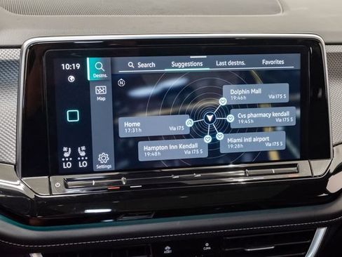 Used 2025 Volkswagen Atlas Cross Sport SEL AWD/4WD image 18