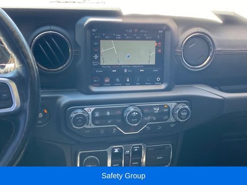 Used 2021 Jeep Wrangler Unlimited Sahara AWD/4WD image 10