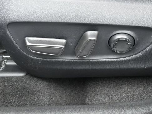 Certified 2023 Toyota RAV4 Limited AWD/4WD image 10