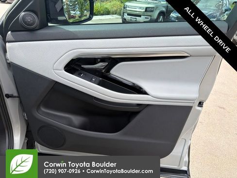 Used 2023 Land Rover Range Rover Evoque S AWD/4WD image 10