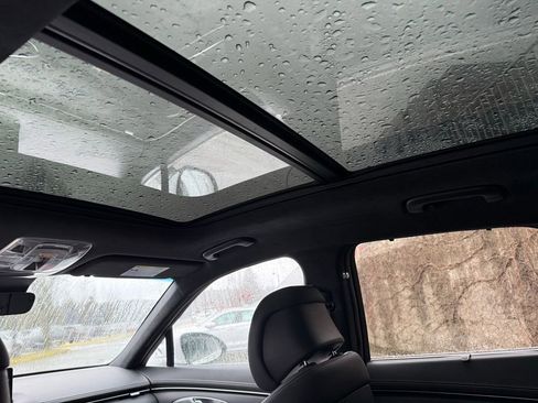 Used 2025 Genesis GV70 3.5T Sport w/ Sport Prestige Package image 16