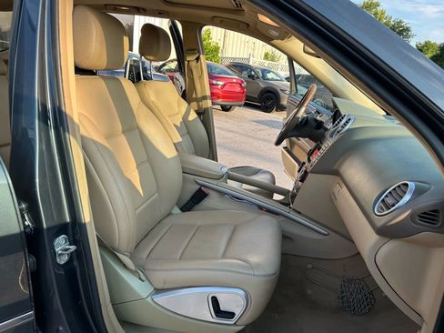 Used 2011 Mercedes-Benz ML 350 4MATIC w/ Premium 1 Pkg image 16