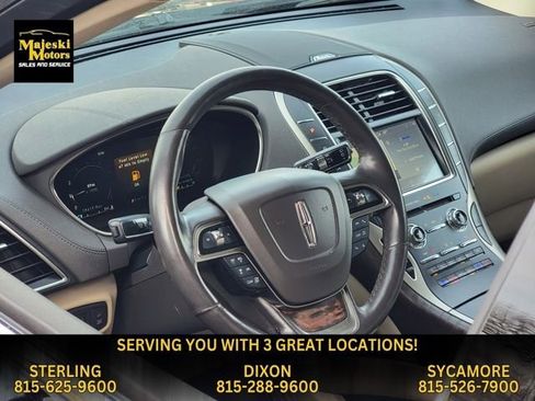 Used 2020 Lincoln Nautilus Reserve image 19