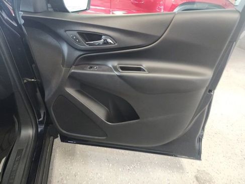 Used 2020 Chevrolet Equinox LT w/ Driver Convenience Package image 21