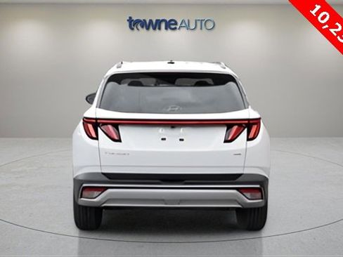 Used 2025 Hyundai Tucson SEL image 4