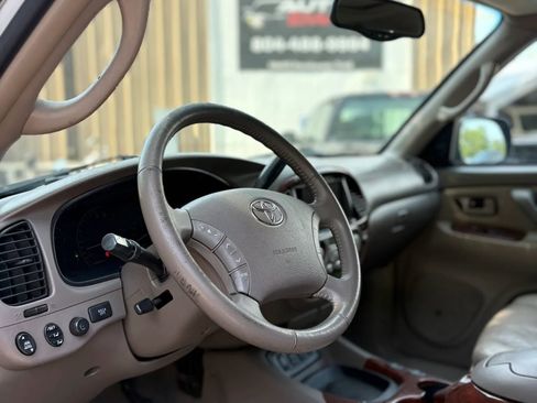 Used 2006 Toyota Sequoia Limited AWD/4WD image 12