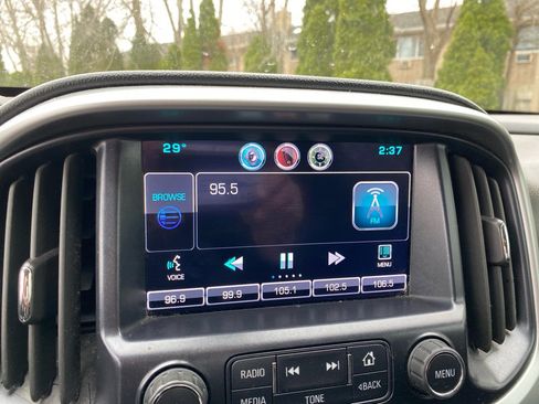 Used 2015 Chevrolet Colorado LT w/ LT Convenience Package image 13