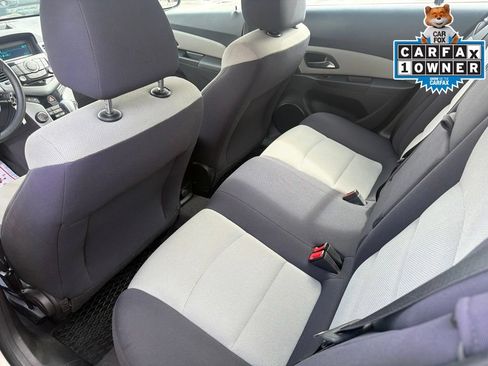 Used 2014 Chevrolet Cruze LS FWD image 24