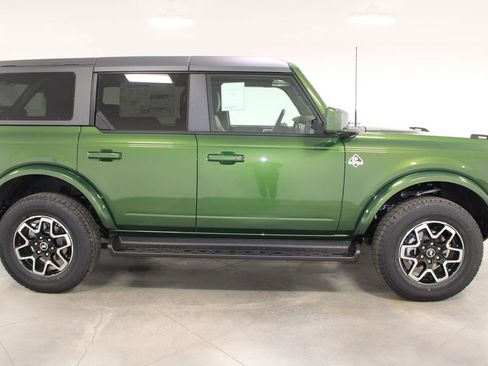 New 2025 Ford Bronco Outer Banks image 10