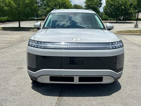 New 2026 Hyundai Ioniq 9 SEL image 2