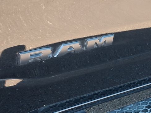 Used 2021 RAM 1500 Big Horn AWD/4WD image 31