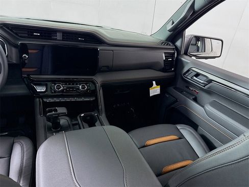 New 2026 GMC Sierra 1500 AT4 w/ AT4 Premium Package image 19